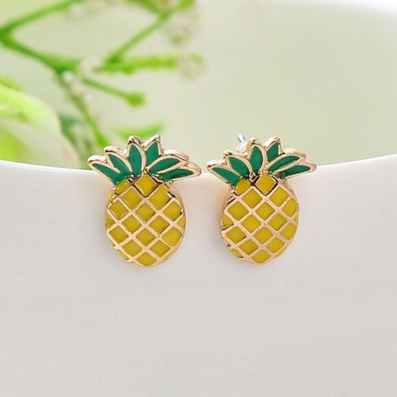 Jewelry - 🆕🎉HP🎉Pineapple Passion Earrings 🍍🍍 